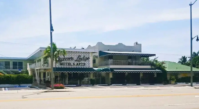 Queens Lodge Motel, Boek Motel West Palm Beach Palm Beach County