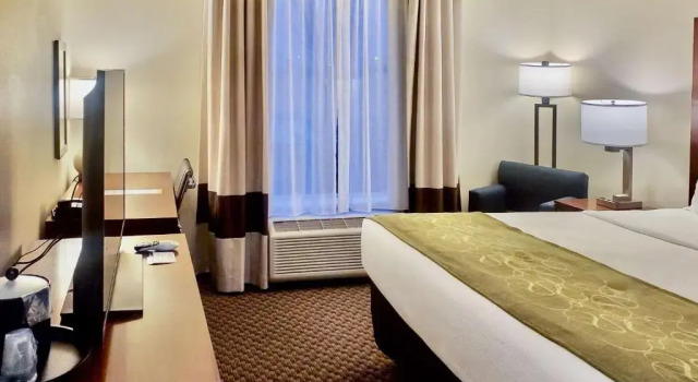 Номер Superior Comfort Inn & Suites Logan Near University