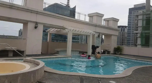 Апартаменты Superior Luxury spacious 2BR in Salcedo Village