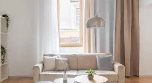 Iflat Navona White And Stylish Apartment, Забронировать Апартаменты/квартира Навона Рим, рядом с Уста истины