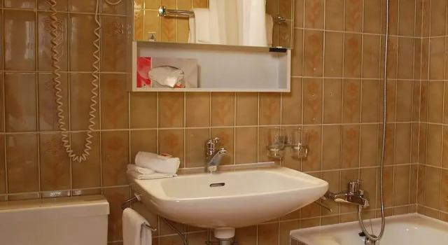 Двухместный номер Standard с балконом Hotel De La Vieille Tour
