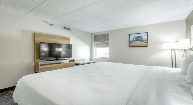 Люкс с видом на бассейн Comfort Inn & Suites Chattanooga-East Ridge