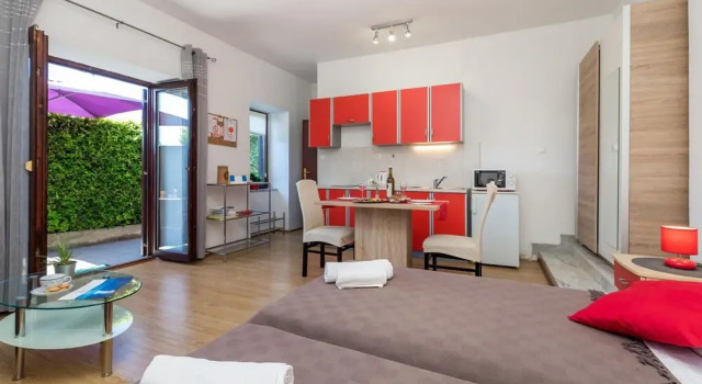 Stunning Apartment in Pobri With Wifi