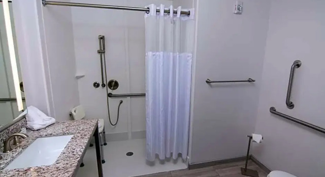 Четырёхместный номер Standard с 2 комнатами Hilton Garden Inn Tampa Suncoast Parkway