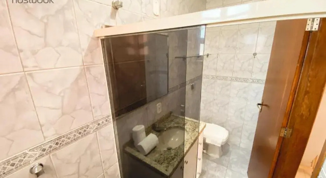 Вилла Deluxe Casa a 400 m da praia do centro - WIFI 200MB - Garagem - TV 500 canais - 2 Quartos - Cozinha equipada - Churrasqueira