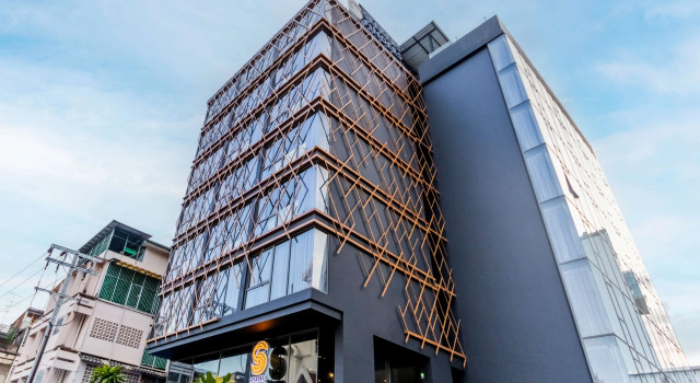 Seekers Finders Rama IV Hotel, SureStay Collection by BW
