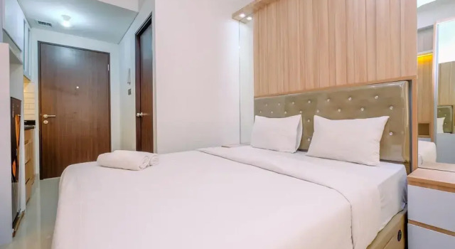 Студия Cozy Living And Homey Studio Transpark Cibubur Apartment