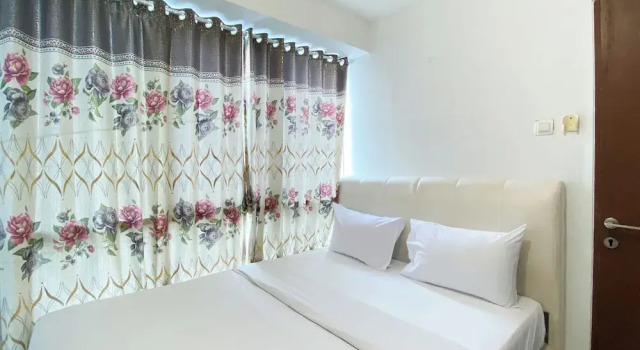 Апартаменты Standard Good Deal And Homey 1Br Tifolia Apartment