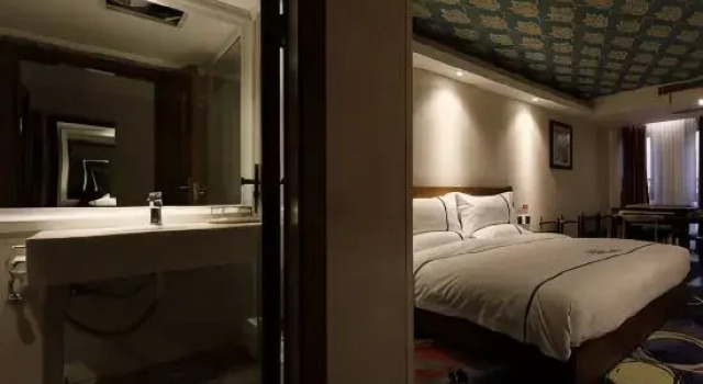 Люкс Chongqing Tianfei Art Hotel (Olympic Sports Center Yuanjiagang Subway Station)