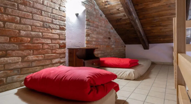 Antica Cascina (CTZ200), Boek Hotel Hotels in Langhe met parkeren, Parkeren