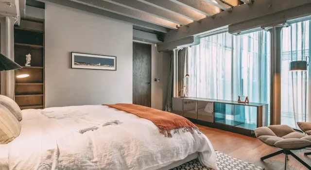 Immaculate 2-bed Loft Apartment In Central London, Забронировать Апартаменты/квартира Лондонский Сити Лондон, рядом с Лондонский мост