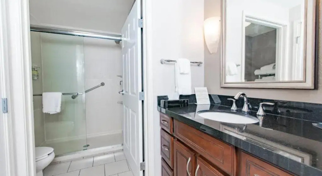 Четырёхместный номер Standard Staybridge Suites Wilmington East by IHG