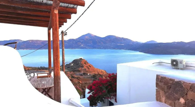 Студия Superior Plaka Suites