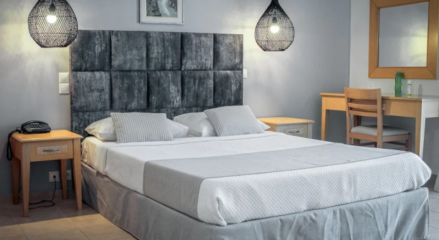Двухместный номер Superior с балконом и с красивым видом из окна Astra Village Hotel Suites