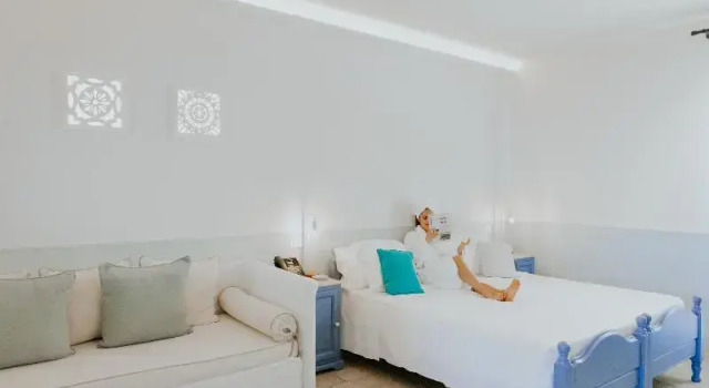 Superior Dreier Zimmer mit Balkon Marenea Suite Hotel - CDSHotels