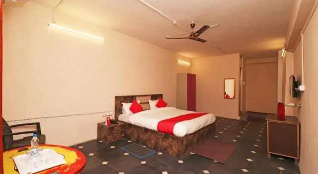 Sai Yatri Niwas By OYO Rooms