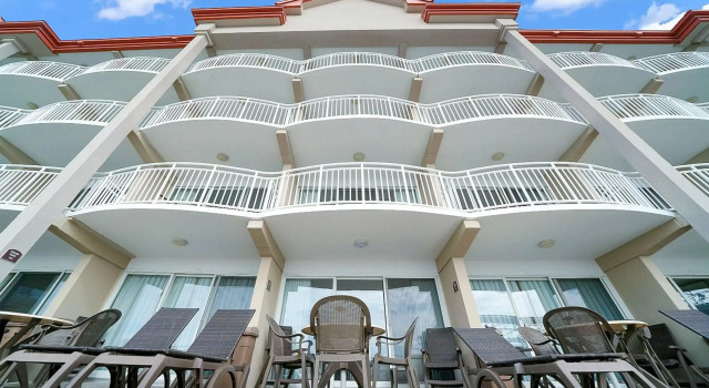 Montreal Beach Resort, Book Ferieresort Hoteller i New Jersey med pool, Swimmingpool