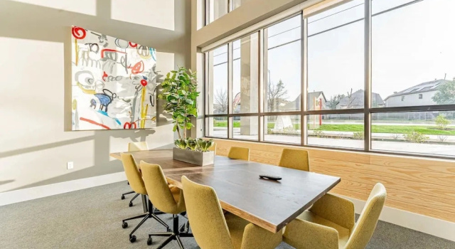 Коттедж Top Floor Soco 2BR King Suite 8 Mins to Downtown