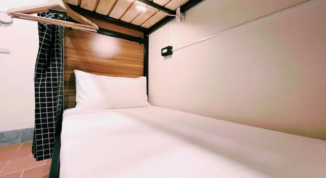 Pat în dormitor KIVALA Hostel