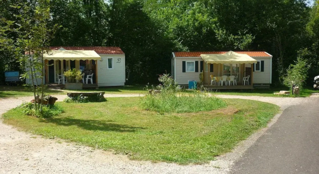 Chalets du Camping Les Merilles, Boek Chalet Hotels in Franche-Comte met ontbijt, Ontbijt