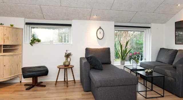 Modern Holiday Home in Jutland With Sauna, Book Feriehus Sommerhuse i Ansager, Hytte