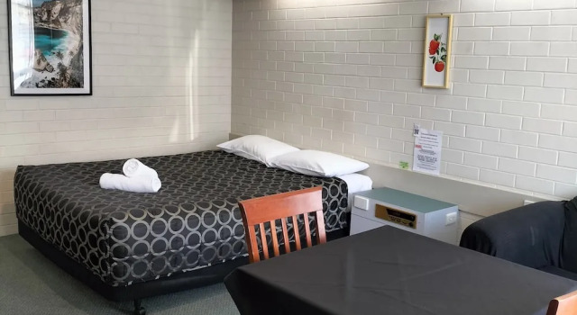 Трёхместный номер Standard с красивым видом из окна Wangaratta Motor Inn