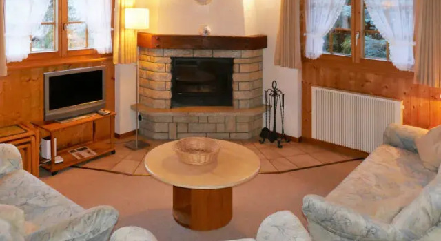 Chalet Eloise, Prenota Chalet Hotel a Canton Vallese con parcheggio, Parcheggio