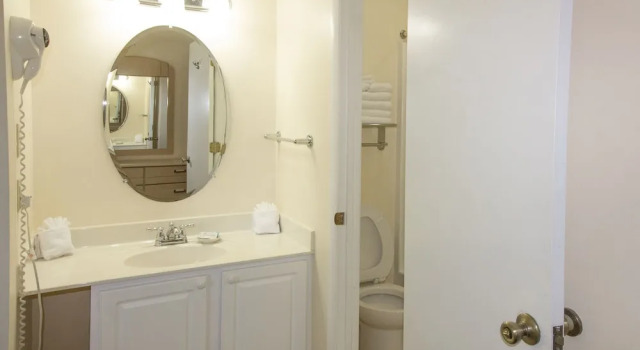 Номер Standard Deercreek Townhomes