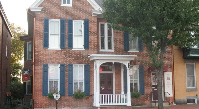 The Amberson House Bed & Breakfast, Book Hotel Waynesboro 
