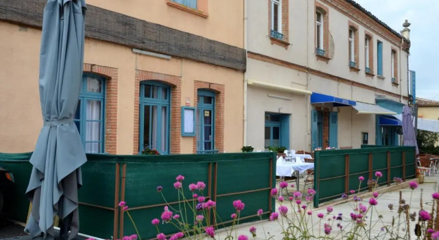 Aux Lys d'Or, Varaa Hotelli Hotellit Realville pysäköinnillä, Pysäköinti