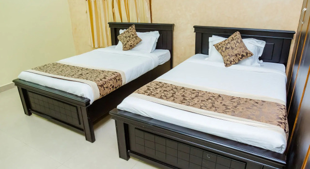 OYO 9054 Velaga Inn, Book Hotel Hoteller i Vijayawada med pool, Swimmingpool