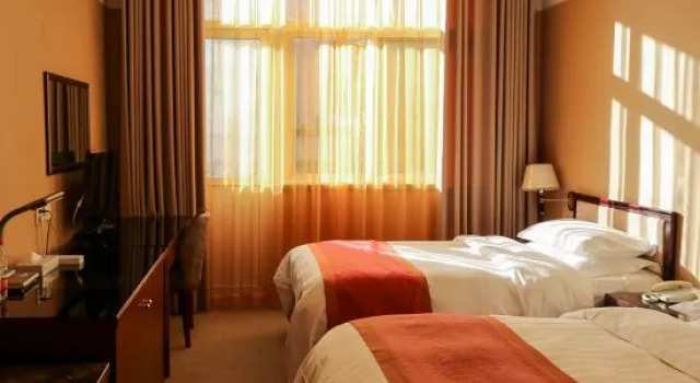 Семейный номер Standard Dong Fang Hotel
