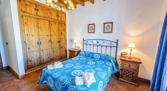 Mansion Piedras Blancas Colmenar by Ruralidays, Varaa Hotelli Colmenar Malaga Province