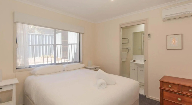 Acacia 4 2 Kirwan Close, Забронировать Отель Джиндабайн Kosciuszko National Park, рядом с Торговый центр Nuggets Crossing