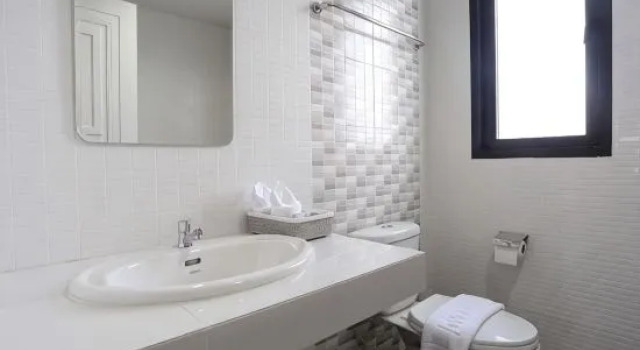 Farisa Garden Hotel, Rezervovat Hotel Kalasin 