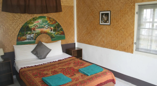 Green Canyon Resort, Забронировать Курортный отель Отели Ламаи-Бич с парковкой, рядом с Ночной рынок Ламаи, Парковка