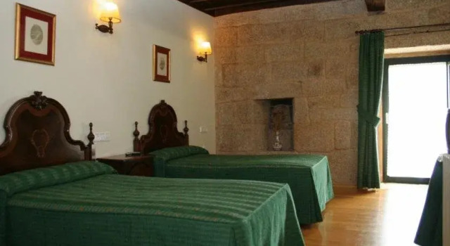 Casa Rural Rectoral de Armariz, Book Hotel Nogueira de Ramuin Ribeira Sacra