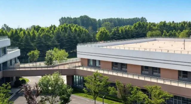 Rizhao Guoheng Blue Whale Hotel（Peach Blossom Island Scenic Area）, Забронировать Отель Бизнес-отели Шаньдун, 4* 5*