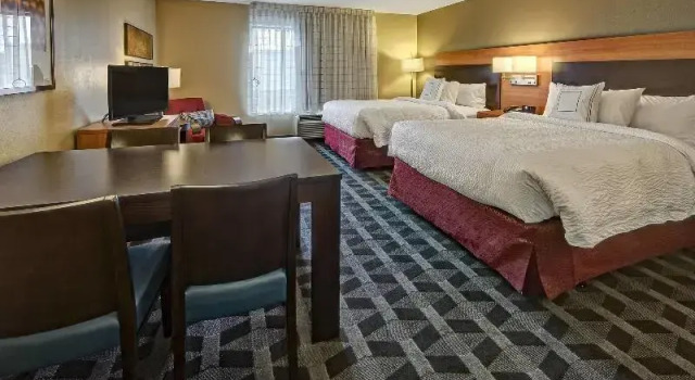 Двухместный люкс TownePlace Suites by Marriott Hattiesburg
