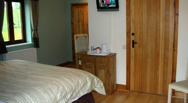 Upper Neatham Mill, Buchen Sie Bed & Breakfast Alton 