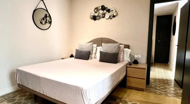 Четырёхместный номер Standard с балконом Hostal Boutique La Canonja