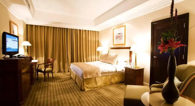 Suite Diplomatic Millennium Hotel Doha