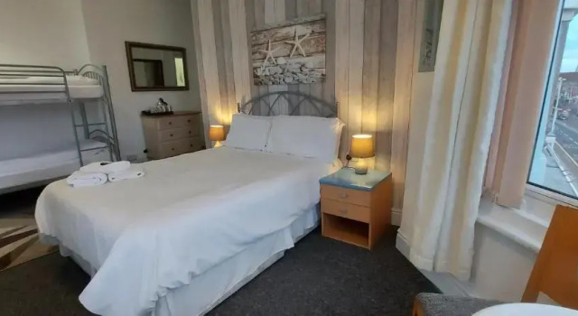 Bowies Lodge, Забронировать Отель Отели Блэкпул с завтраком, рядом с Конференц-центр Winter Gardens, Завтраки