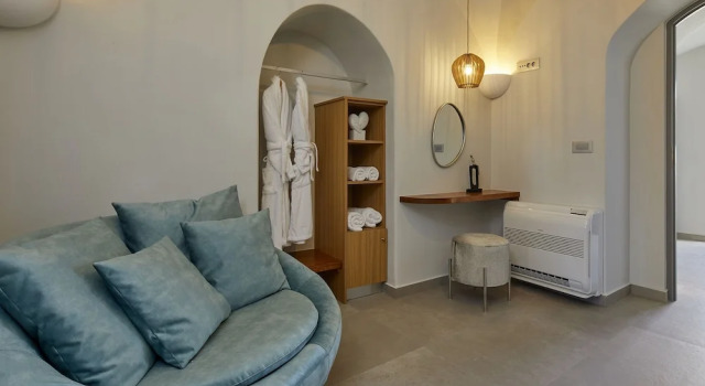 Люкс Grand с 2 комнатами с балконом и с частичным видом на море Aecon Suites
