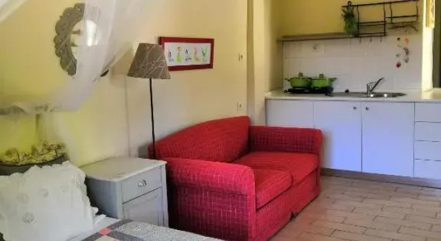 Happy colour studio near the beach, Book Apartment Vourvourou 