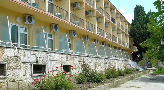 Hotel Briz 3, Забронировать Отель Отели Побережья Варны с парковкой, Парковка
