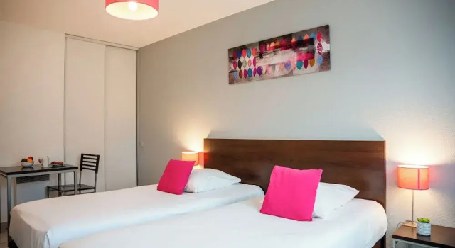 Апартаменты Comfort Aparthotel Besancon La City