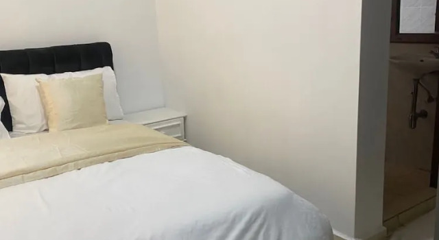 Апартаменты Comfort Karen Brooks View Palace Apartments