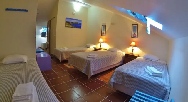 Семейный номер Standard Supertubos Beach Hostel