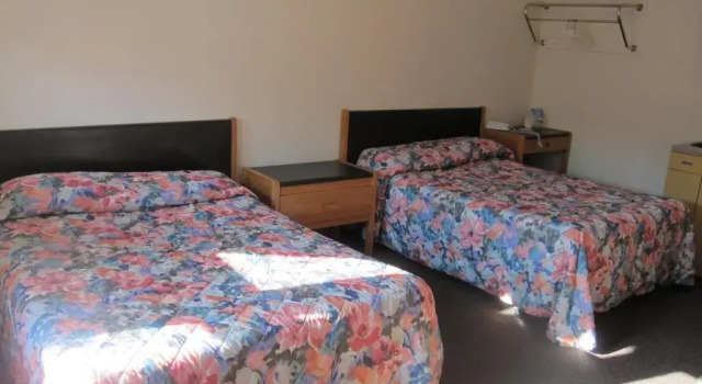 Четырёхместный номер Standard Shine Motel